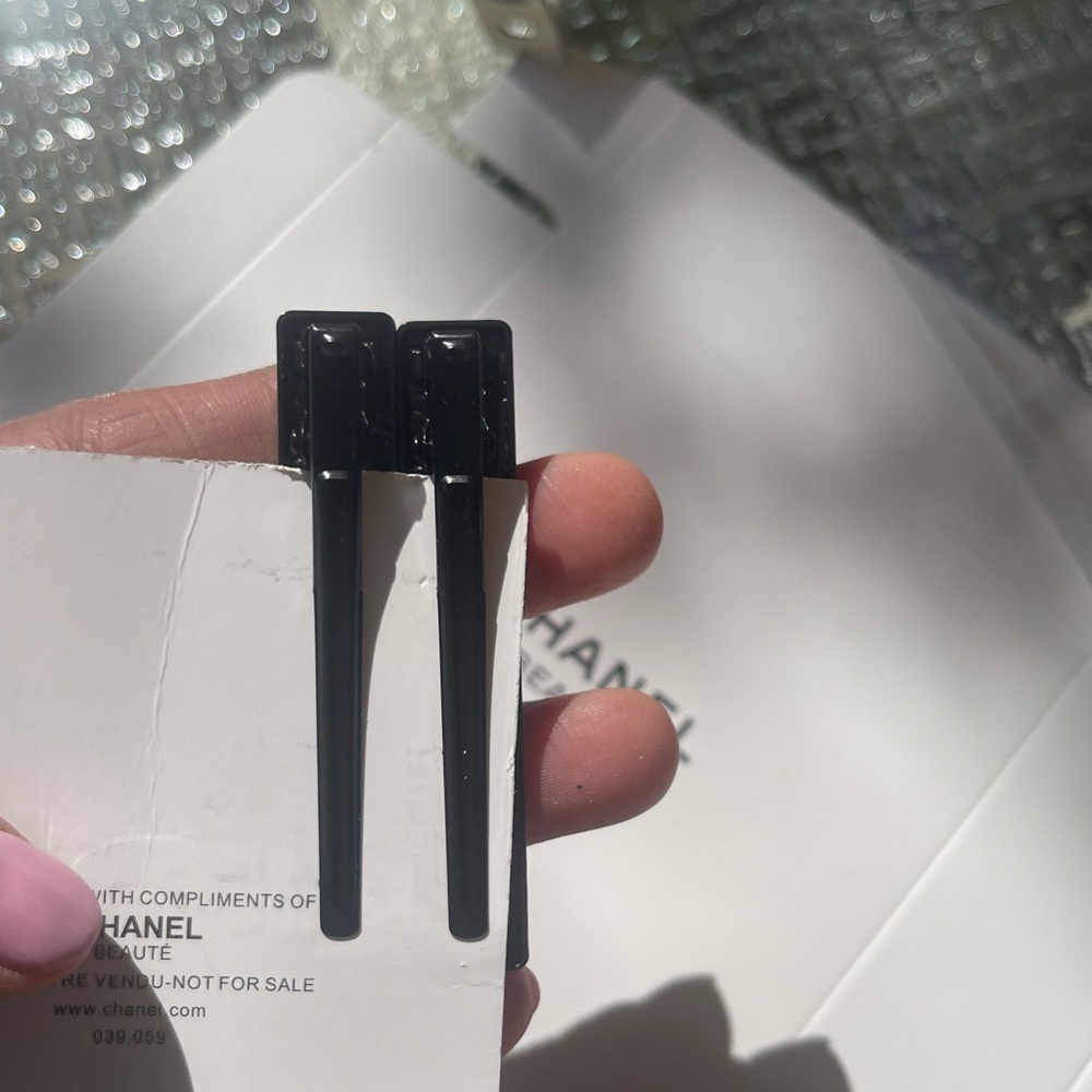 🌺New With Box Chanel Beauty Hair Clip Gift Set 2 Pcs Rare Item Black🌺 - Picture 12 of 13